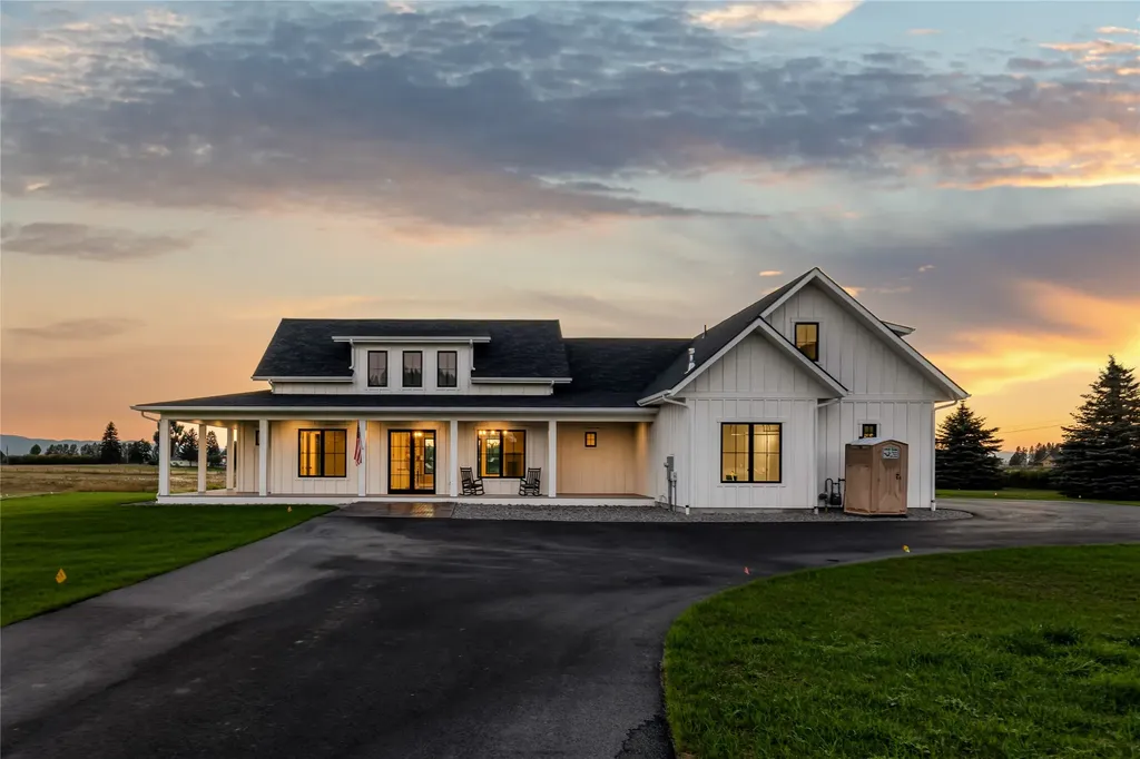1052 Foxtail Drive Kalispell MT 59901
