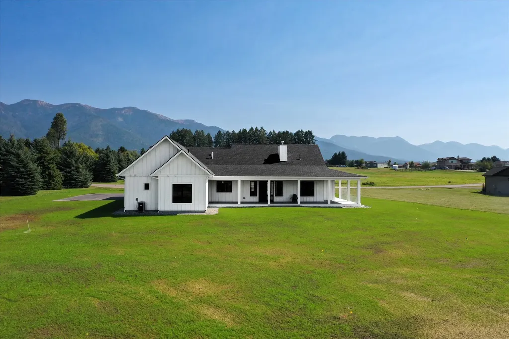 1052 Foxtail Drive Kalispell MT 59901