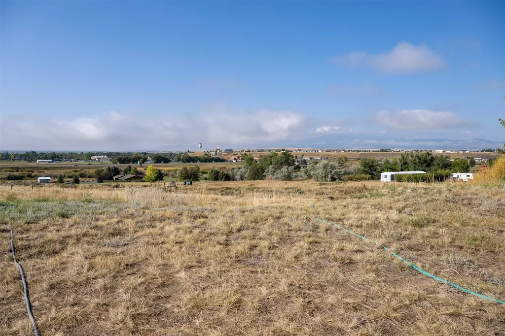 23 Holdsworth Road Whitehall MT 59759