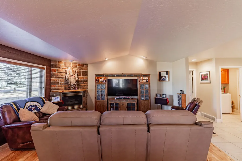 220 Aspen Loop Butte MT 59701