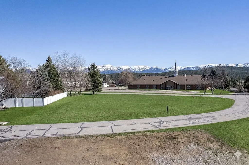 132 N Crestview Terrace Bigfork MT 59911