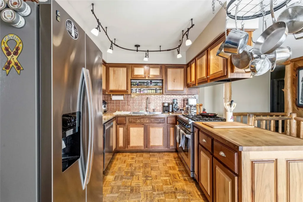 240 Roosevelt Drive Butte MT 59701