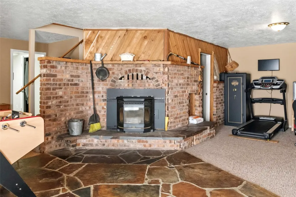 240 Roosevelt Drive Butte MT 59701