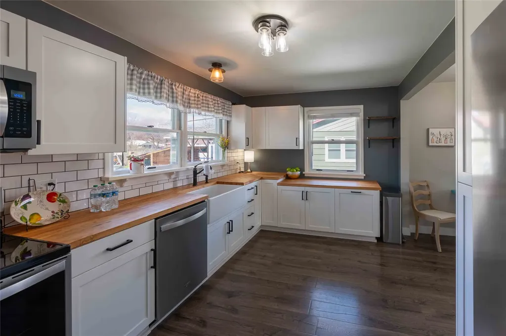 103 W Oak Street Plains MT 59859
