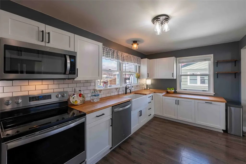103 W Oak Street Plains MT 59859