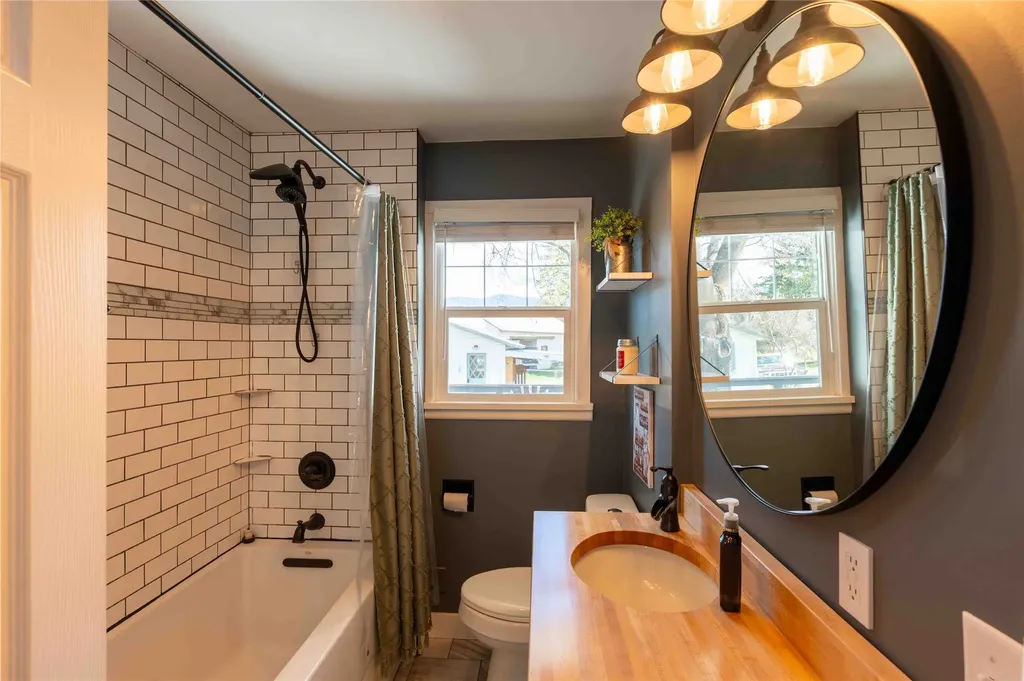 103 W Oak Street Plains MT 59859