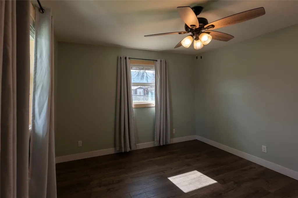 103 W Oak Street Plains MT 59859