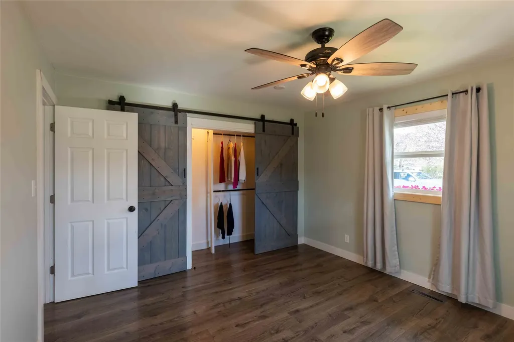 103 W Oak Street Plains MT 59859