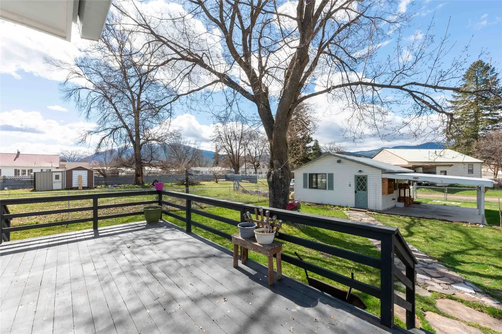 103 W Oak Street Plains MT 59859