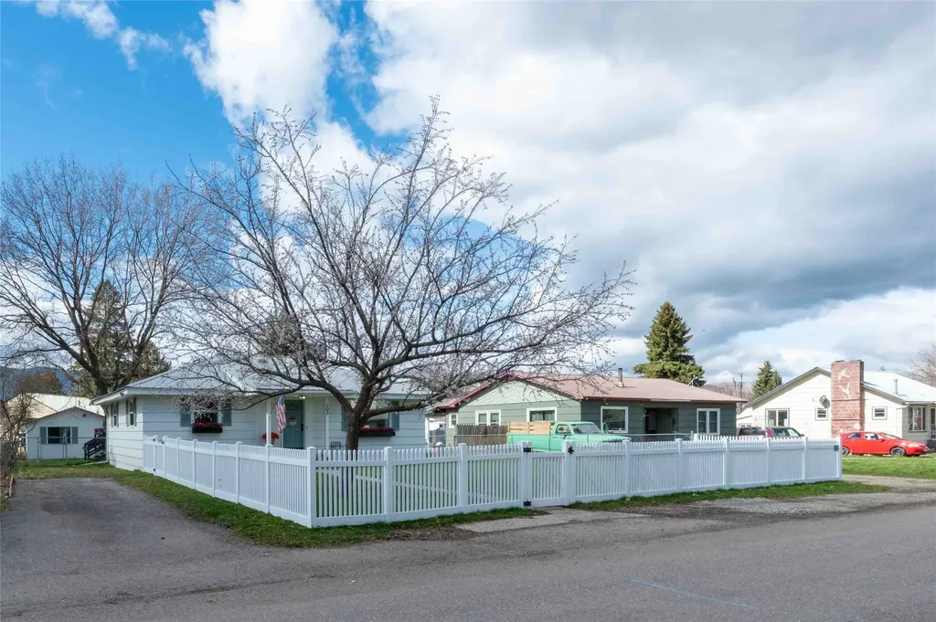 103 W Oak Street Plains MT 59859