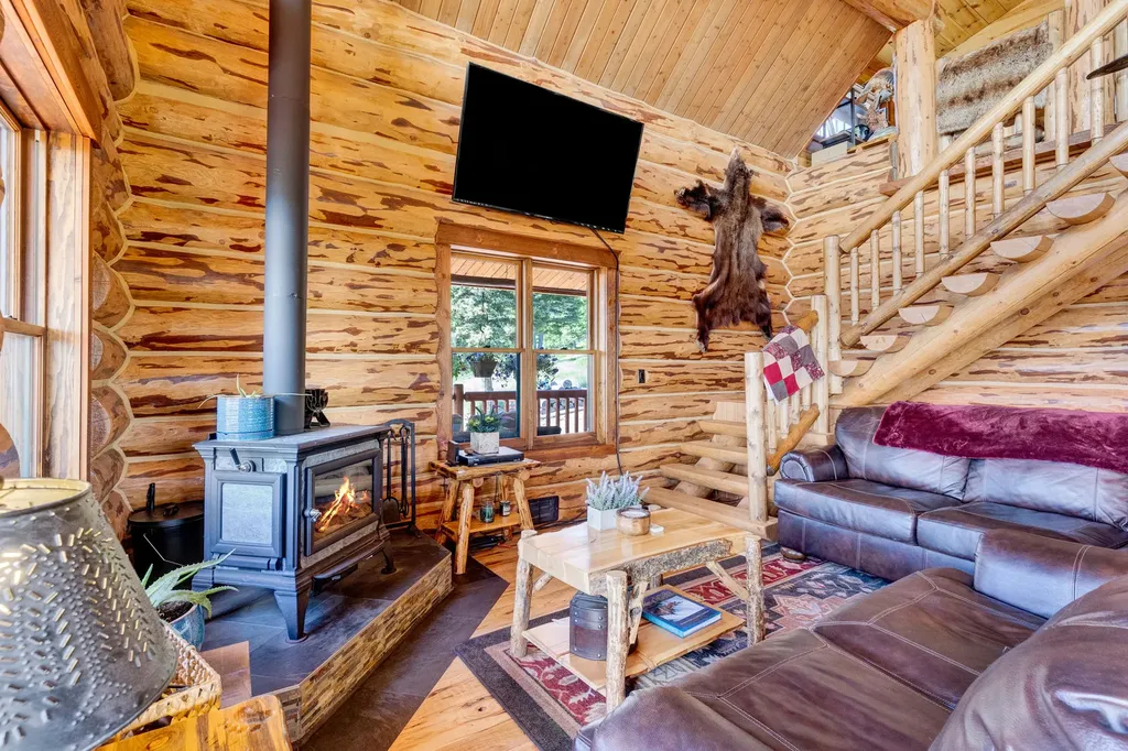 29 Mckinley Court Philipsburg MT 59858