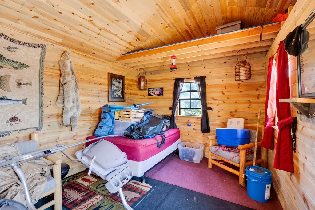 29 Mckinley Court Philipsburg MT 59858