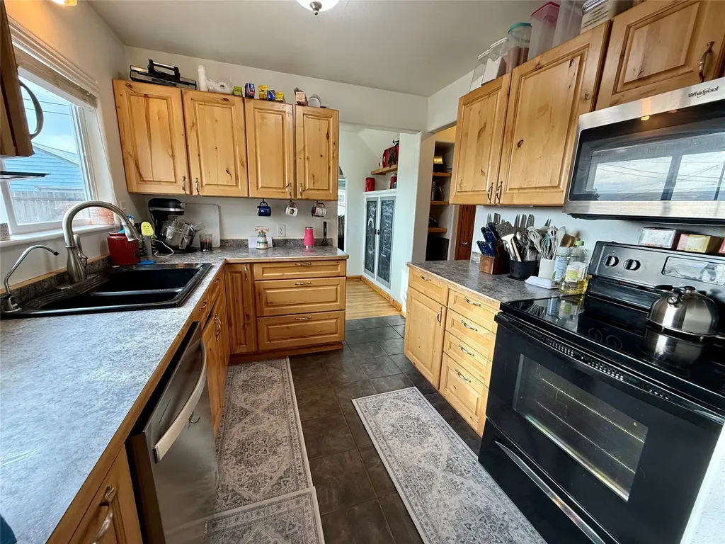 106 2nd Street SW Cut Bank MT 59427