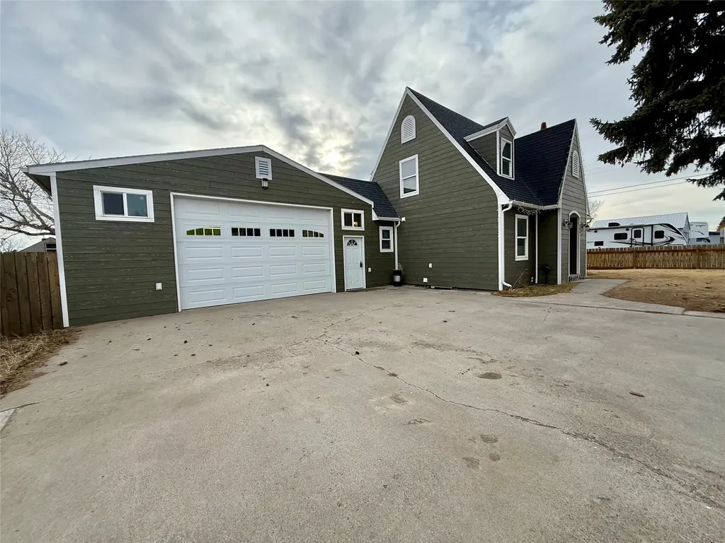 106 2nd Street SW Cut Bank MT 59427