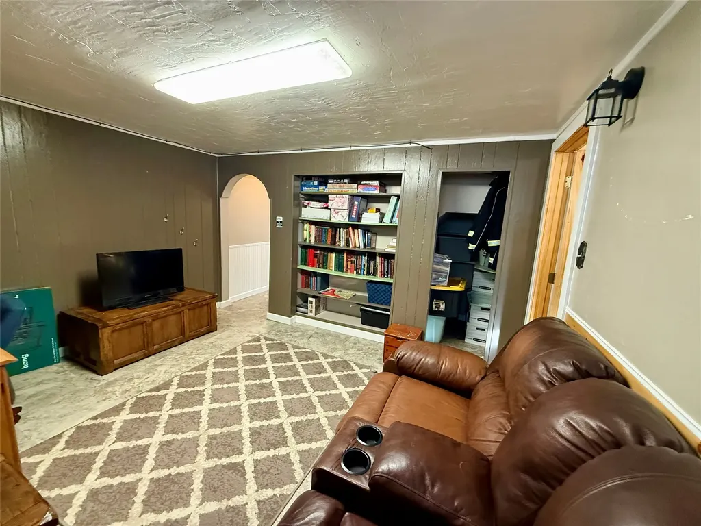 106 2nd Street SW Cut Bank MT 59427