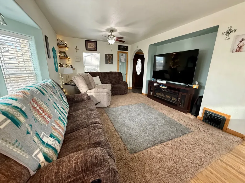 106 2nd Street SW Cut Bank MT 59427