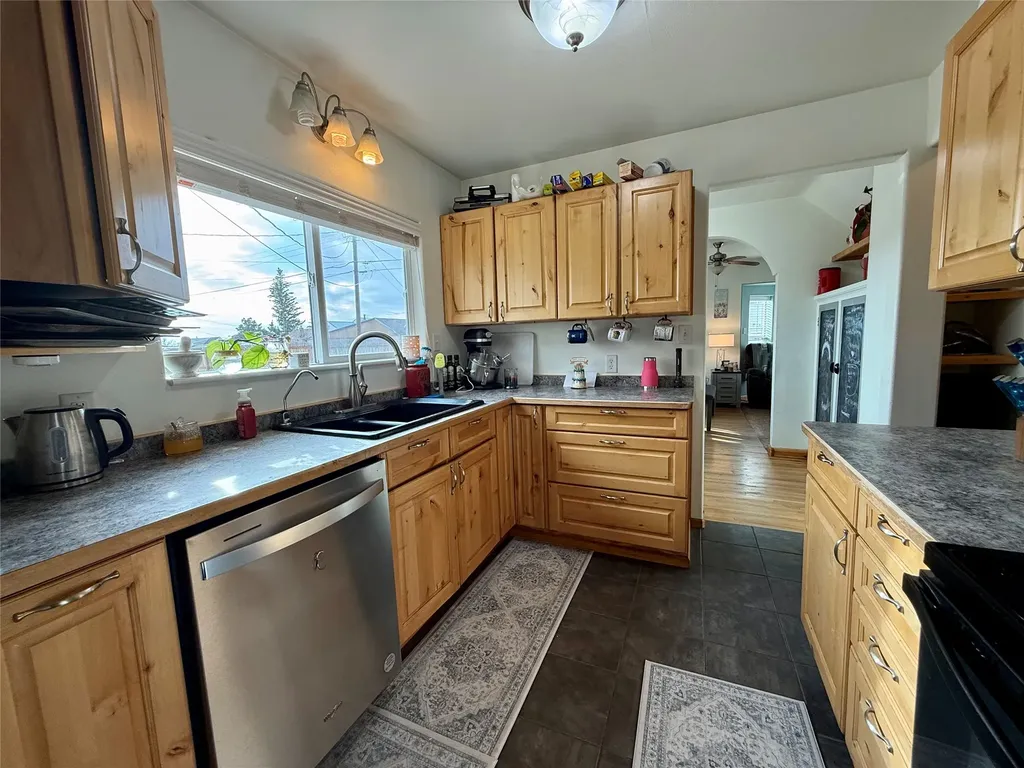106 2nd Street SW Cut Bank MT 59427