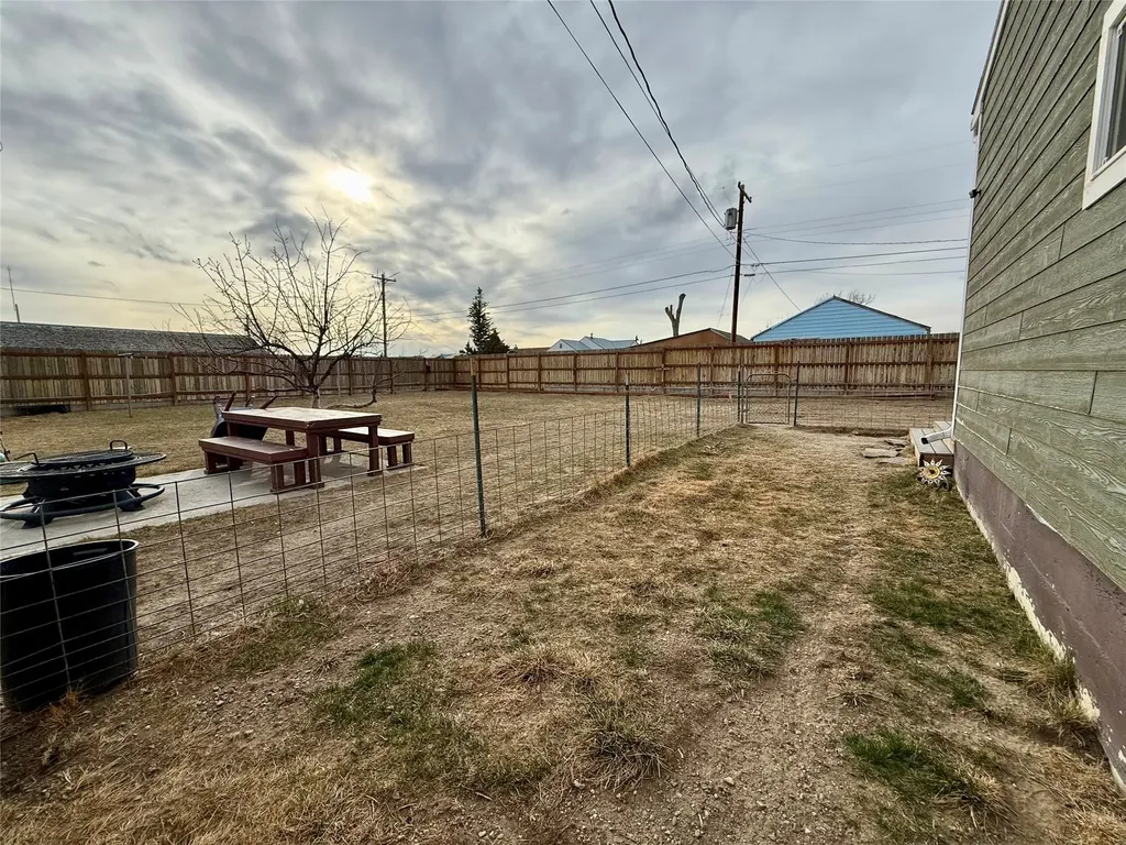 106 2nd Street SW Cut Bank MT 59427