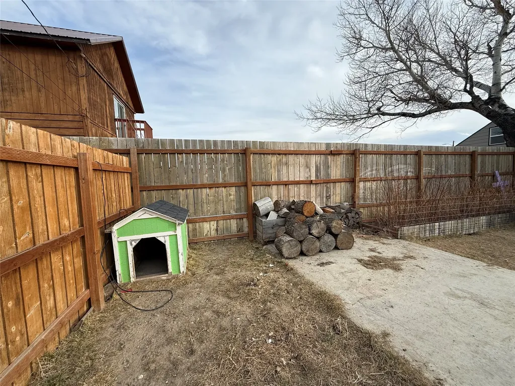 106 2nd Street SW Cut Bank MT 59427