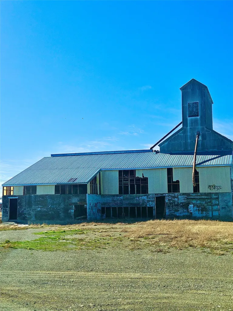 120 4th Avenue SE Conrad MT 59425