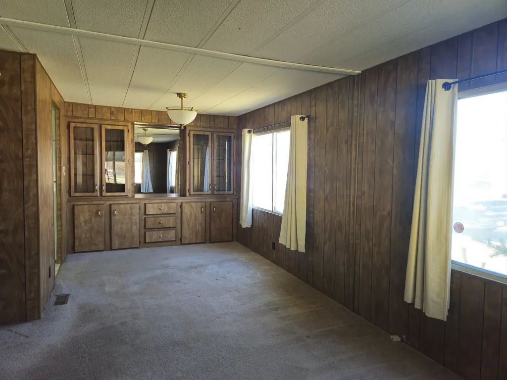 107 Blue Bird Drive Hamilton MT 59840