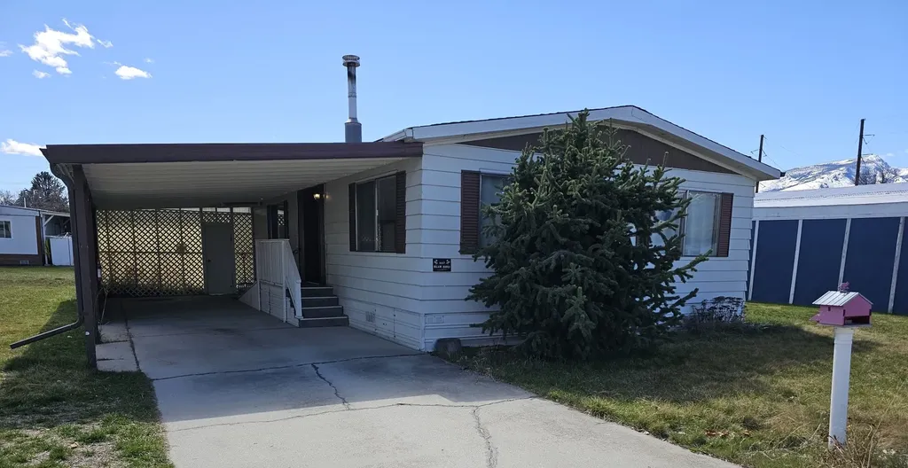 107 Blue Bird Drive Hamilton MT 59840