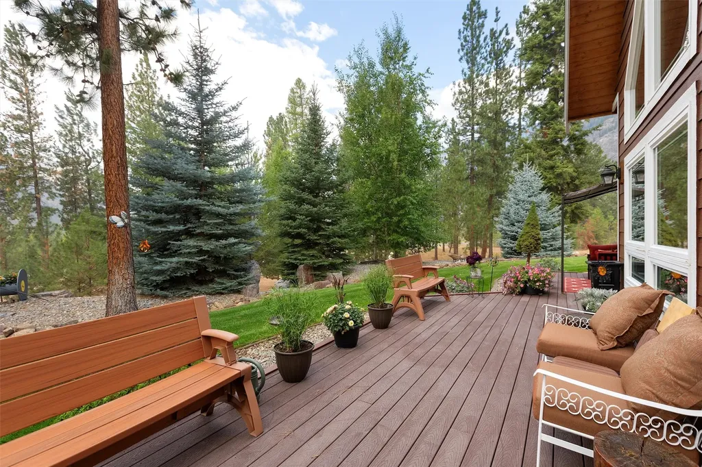 37 Mahonia Road Plains MT 59859