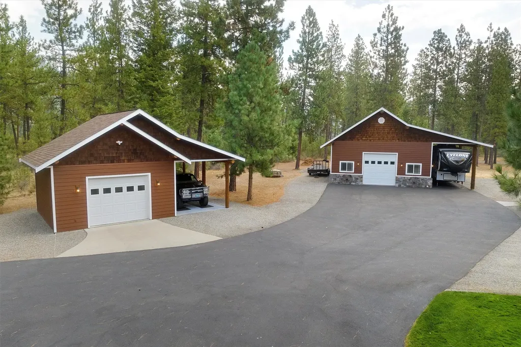 37 Mahonia Road Plains MT 59859