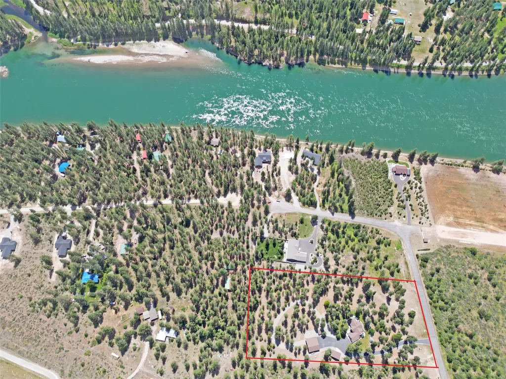 37 Mahonia Road Plains MT 59859