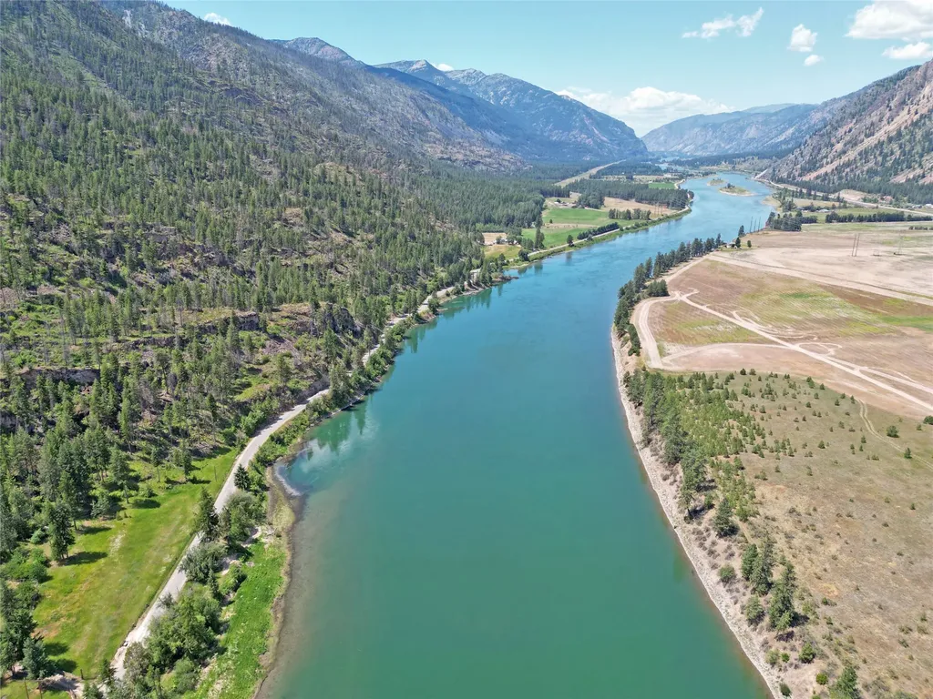 37 Mahonia Road Plains MT 59859