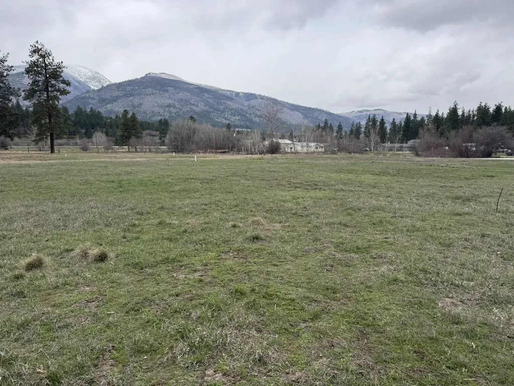 Nhn Two Moons Road Florence MT 59833