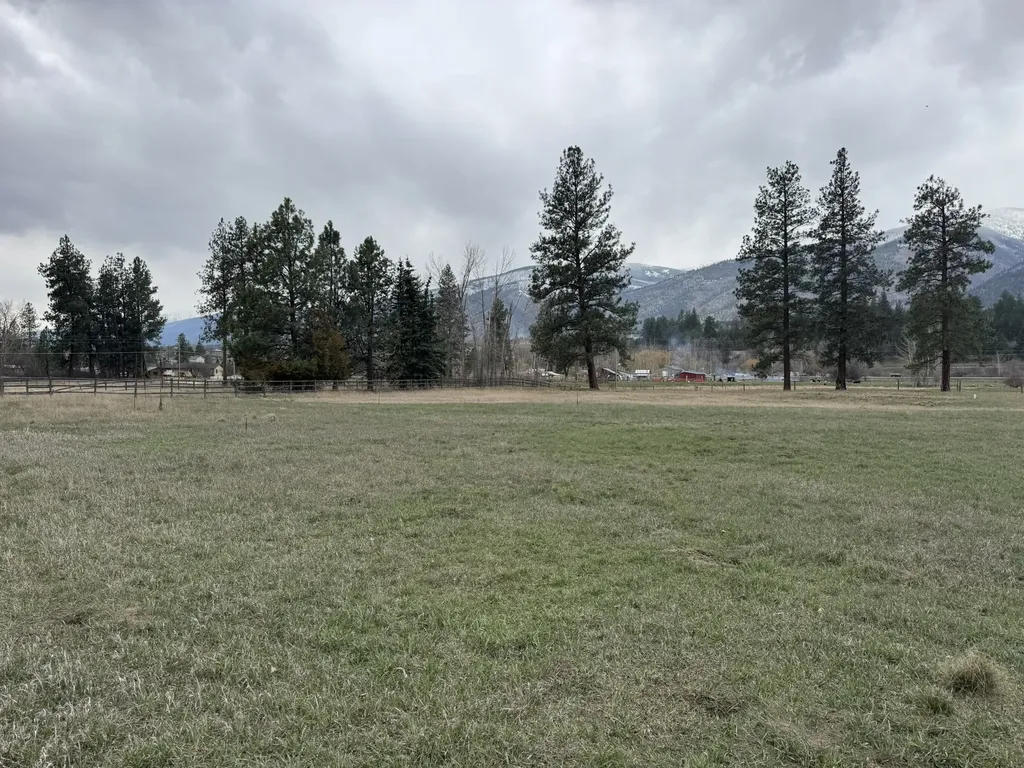 Nhn Two Moons Road Florence MT 59833