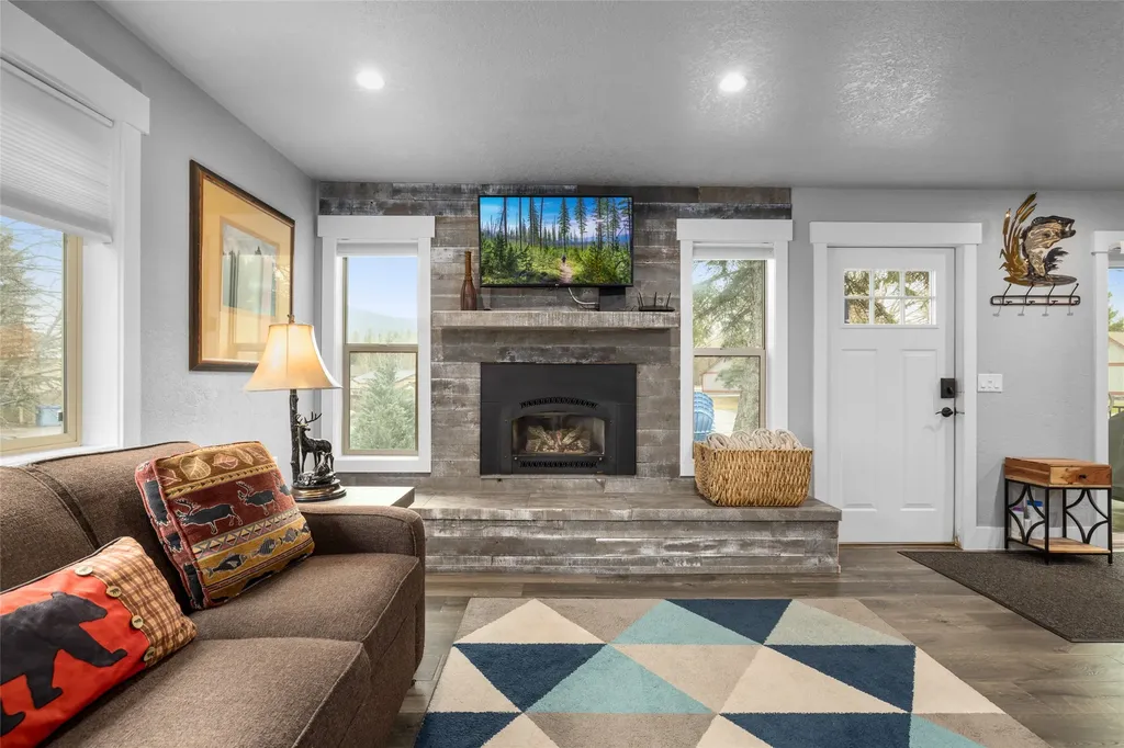 986 Colorado Avenue Whitefish MT 59937
