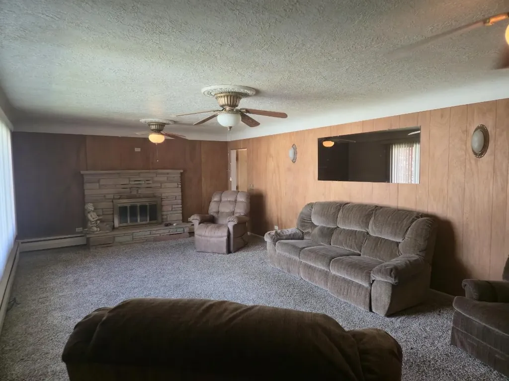 2526 Locust Street Butte MT 59701