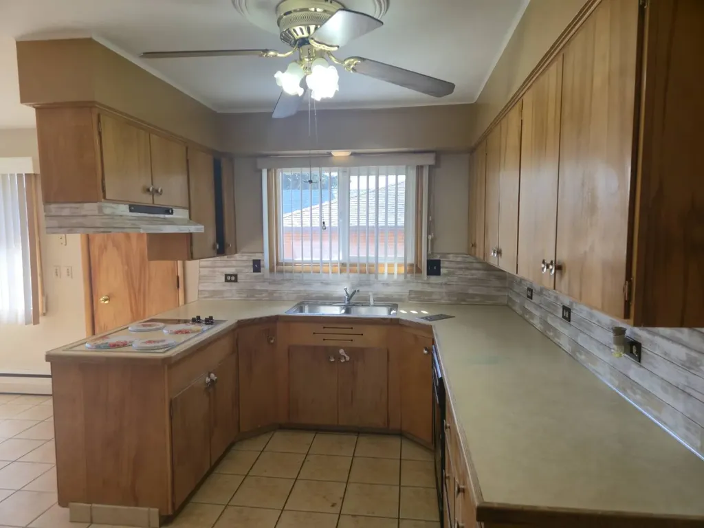 2526 Locust Street Butte MT 59701