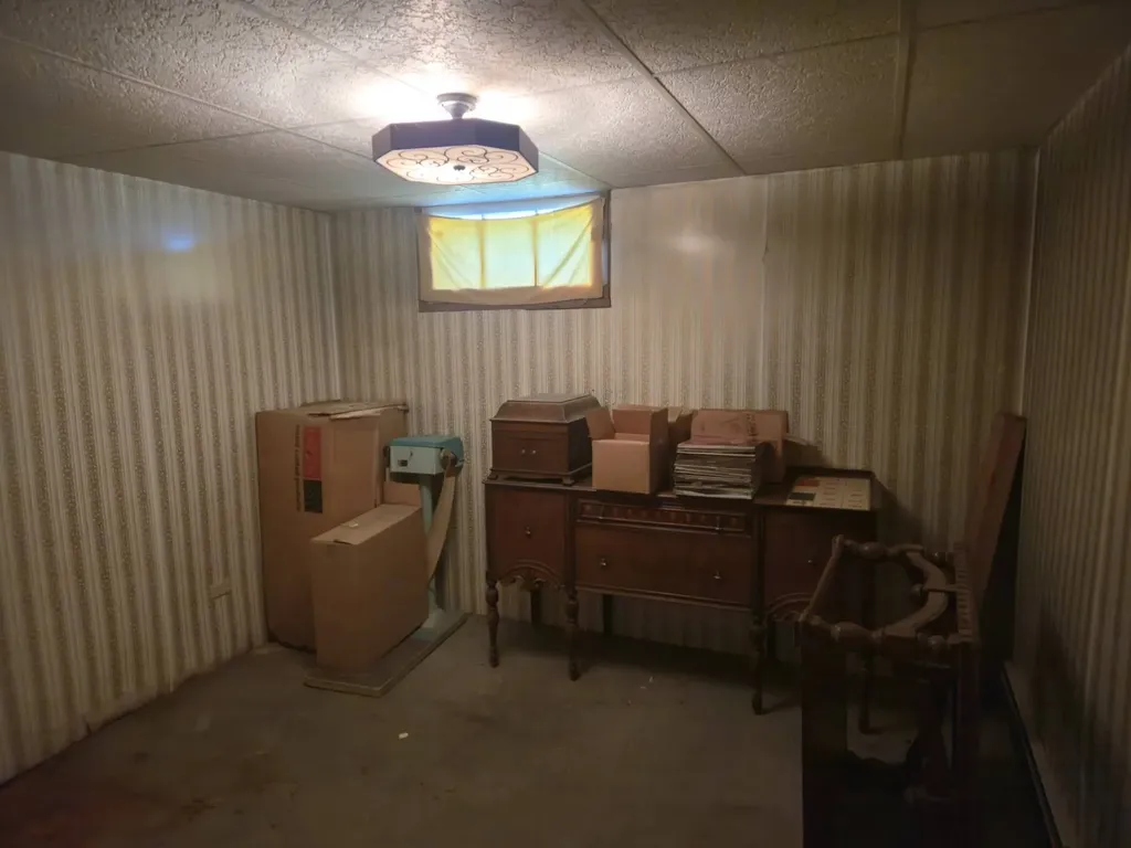 2526 Locust Street Butte MT 59701