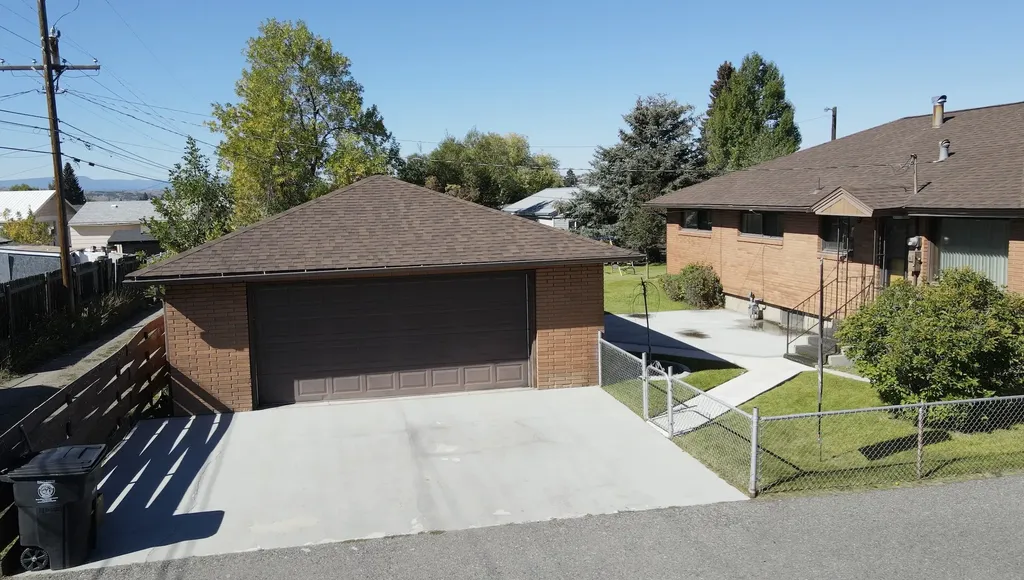 2526 Locust Street Butte MT 59701