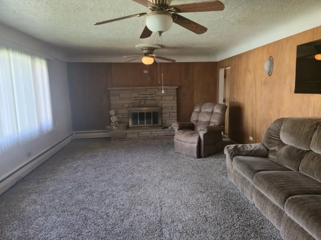2526 Locust Street Butte MT 59701