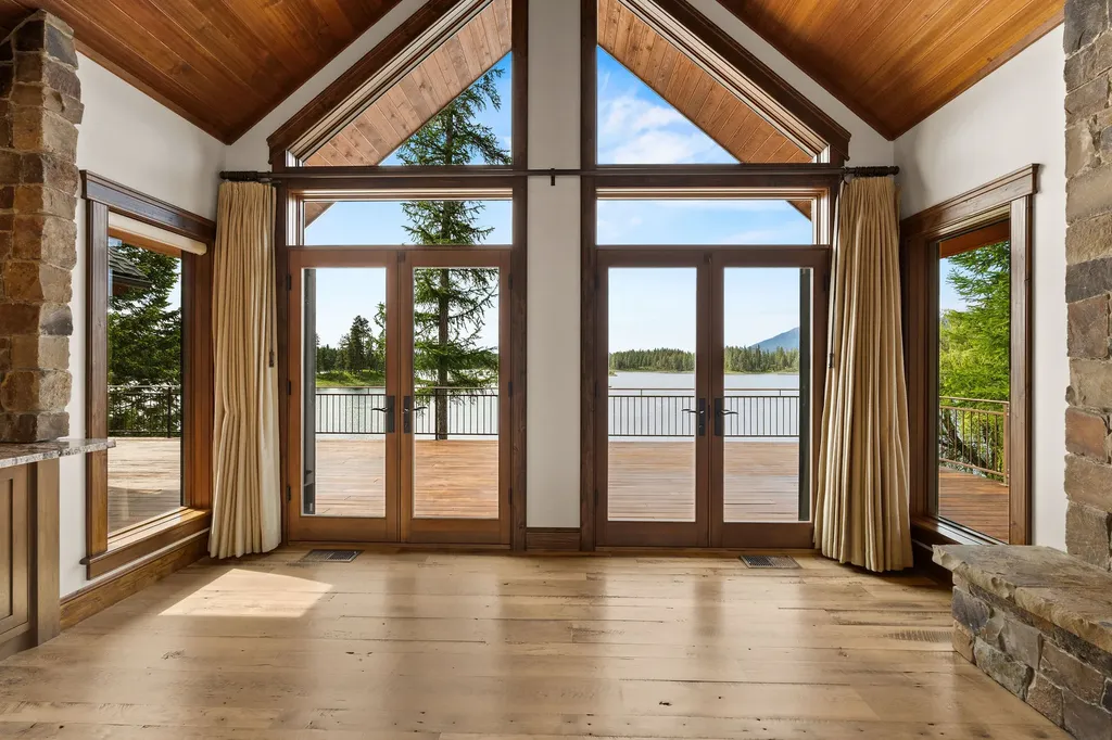 569 E Village Drive Bigfork MT 59911