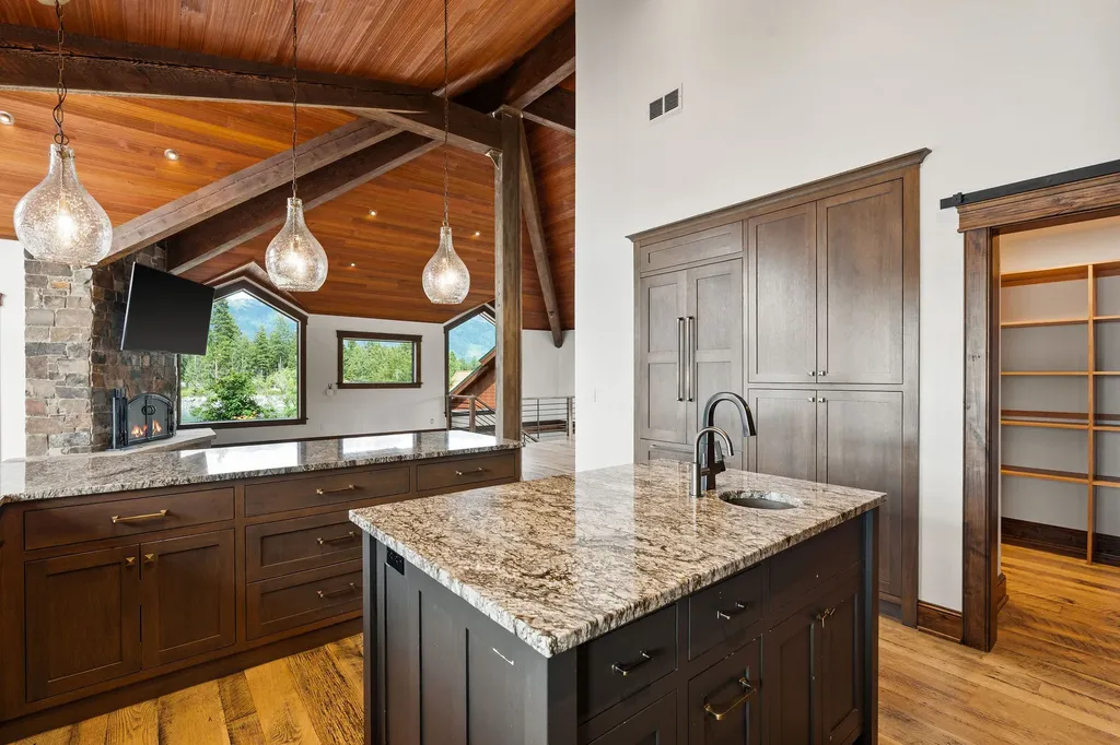 569 E Village Drive Bigfork MT 59911
