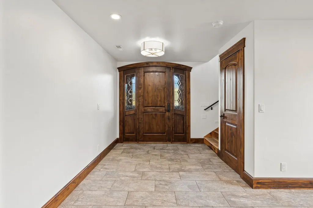 569 E Village Drive Bigfork MT 59911