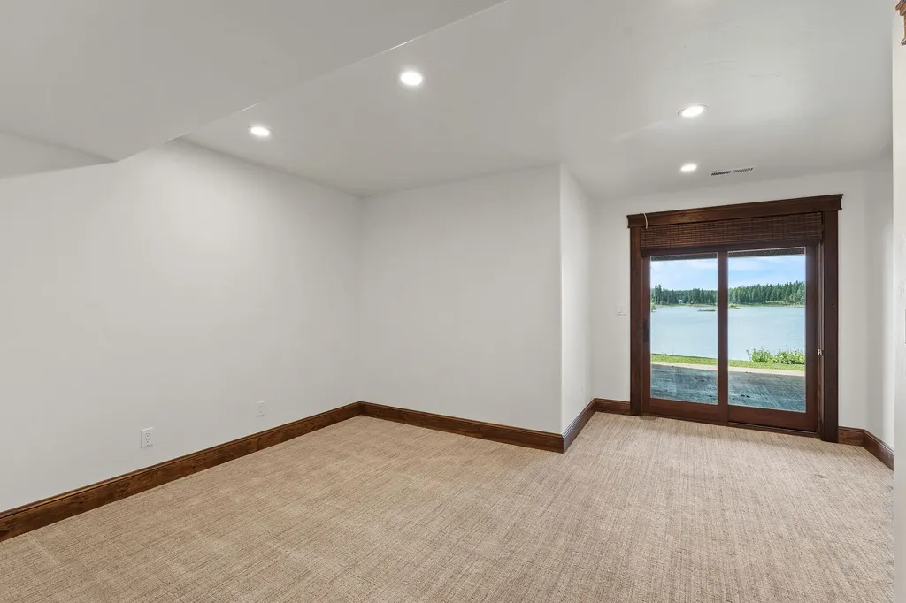 569 E Village Drive Bigfork MT 59911