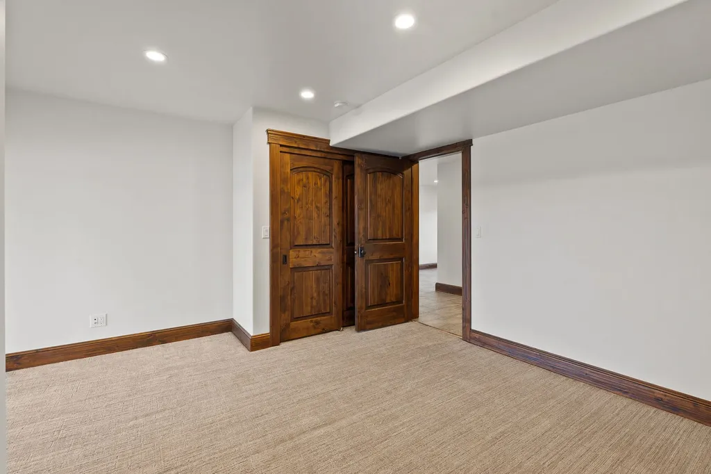 569 E Village Drive Bigfork MT 59911