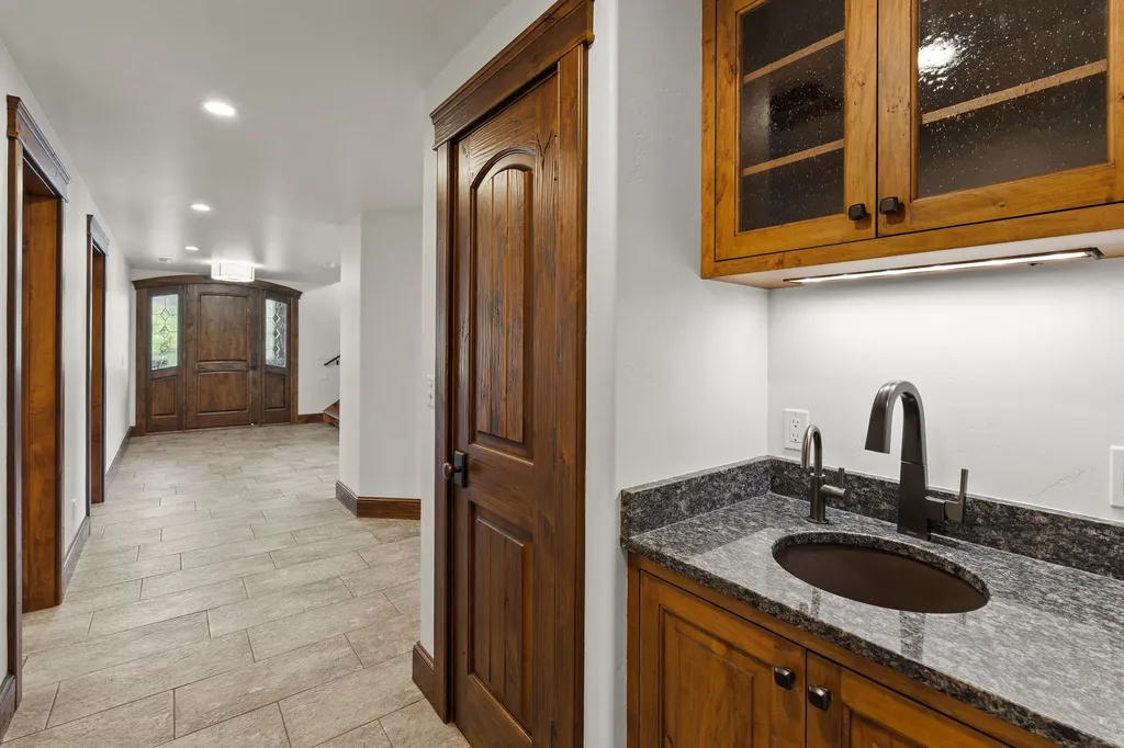 569 E Village Drive Bigfork MT 59911