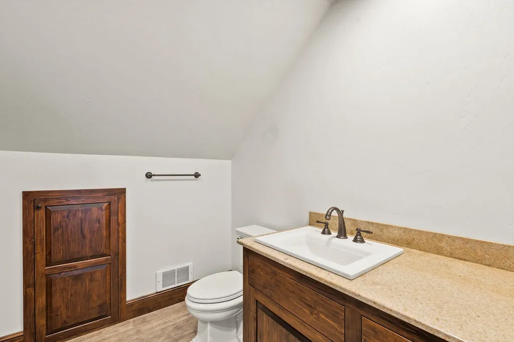 569 E Village Drive Bigfork MT 59911