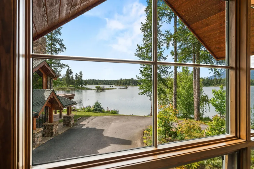 569 E Village Drive Bigfork MT 59911