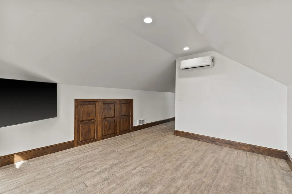 569 E Village Drive Bigfork MT 59911