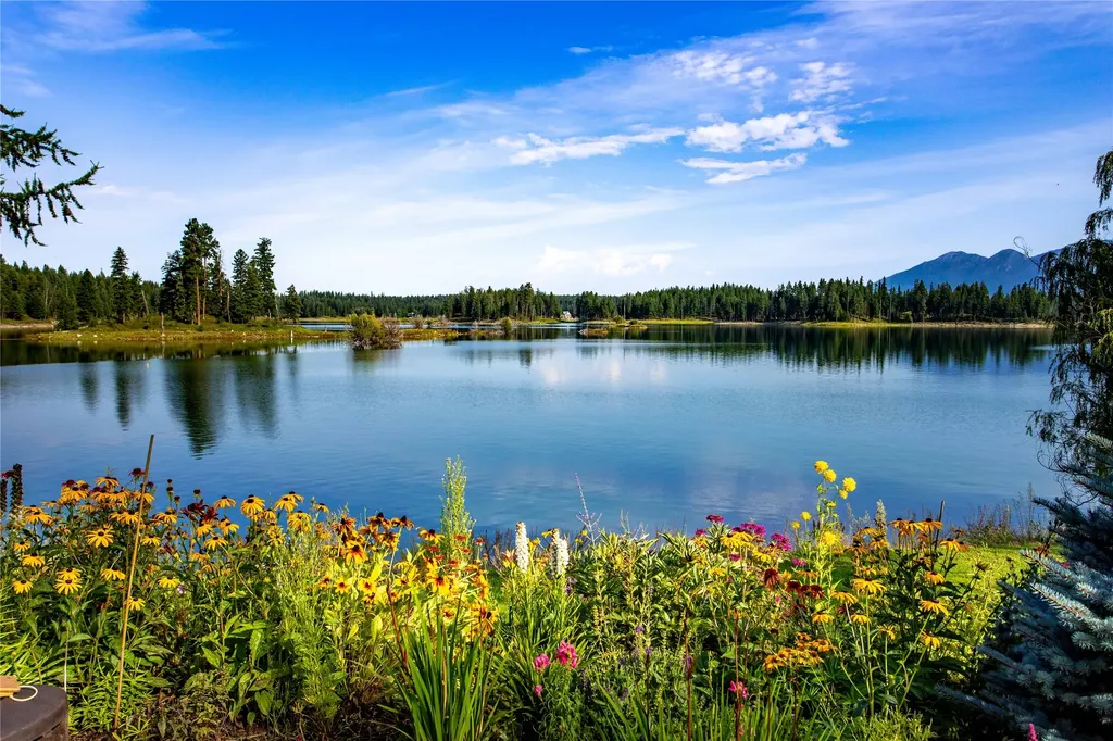 569 E Village Drive Bigfork MT 59911