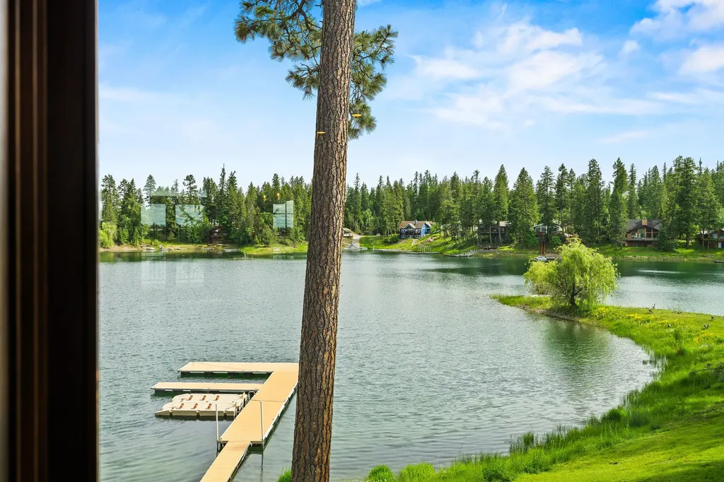 569 E Village Drive Bigfork MT 59911