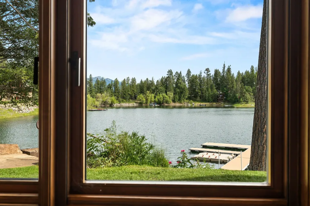 569 E Village Drive Bigfork MT 59911